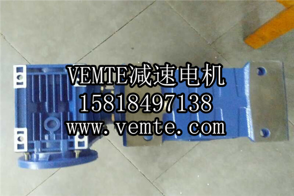 齒輪減速電機 (6) 齒輪減速電機 (6)