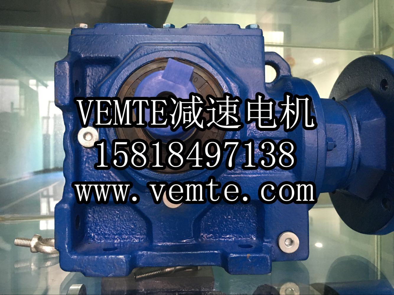 VEMT減速器電機(jī)生產(chǎn)廠(chǎng)家 (12) VEMT減速器電機(jī)生產(chǎn)廠(chǎng)家 (12)