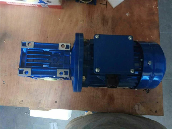 VEMTE蝸輪蝸桿減速機(jī) (4) VEMTE蝸輪蝸桿減速機(jī) (4)