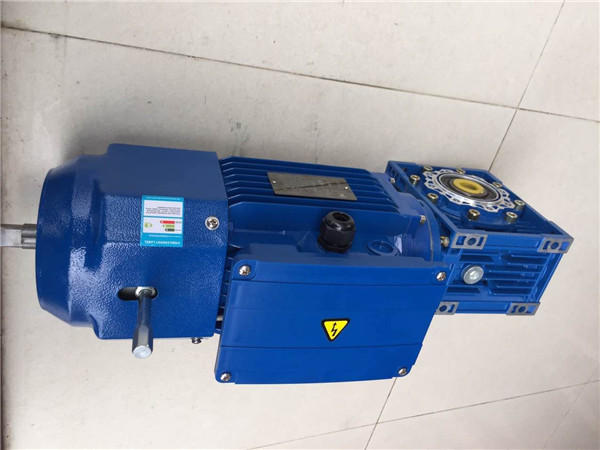 VEMTE蝸輪蝸桿減速機(jī)NMRV (2) VEMTE蝸輪蝸桿減速機(jī)NMRV (2)