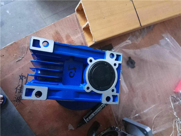 VEMTE蝸輪蝸桿減速機NMRV (13) VEMTE蝸輪蝸桿減速機NMRV (13)