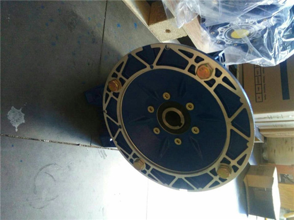 RV蝸輪蝸桿減速機 (15) RV蝸輪蝸桿減速機 (15)