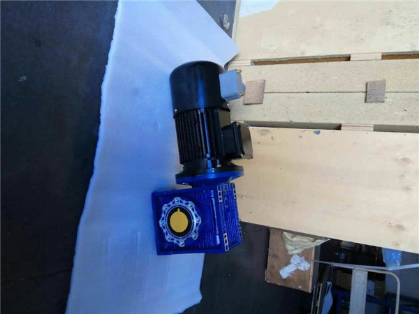 VEMTE蝸輪蝸桿減速機(jī)NMRV (6) VEMTE蝸輪蝸桿減速機(jī)NMRV (6)