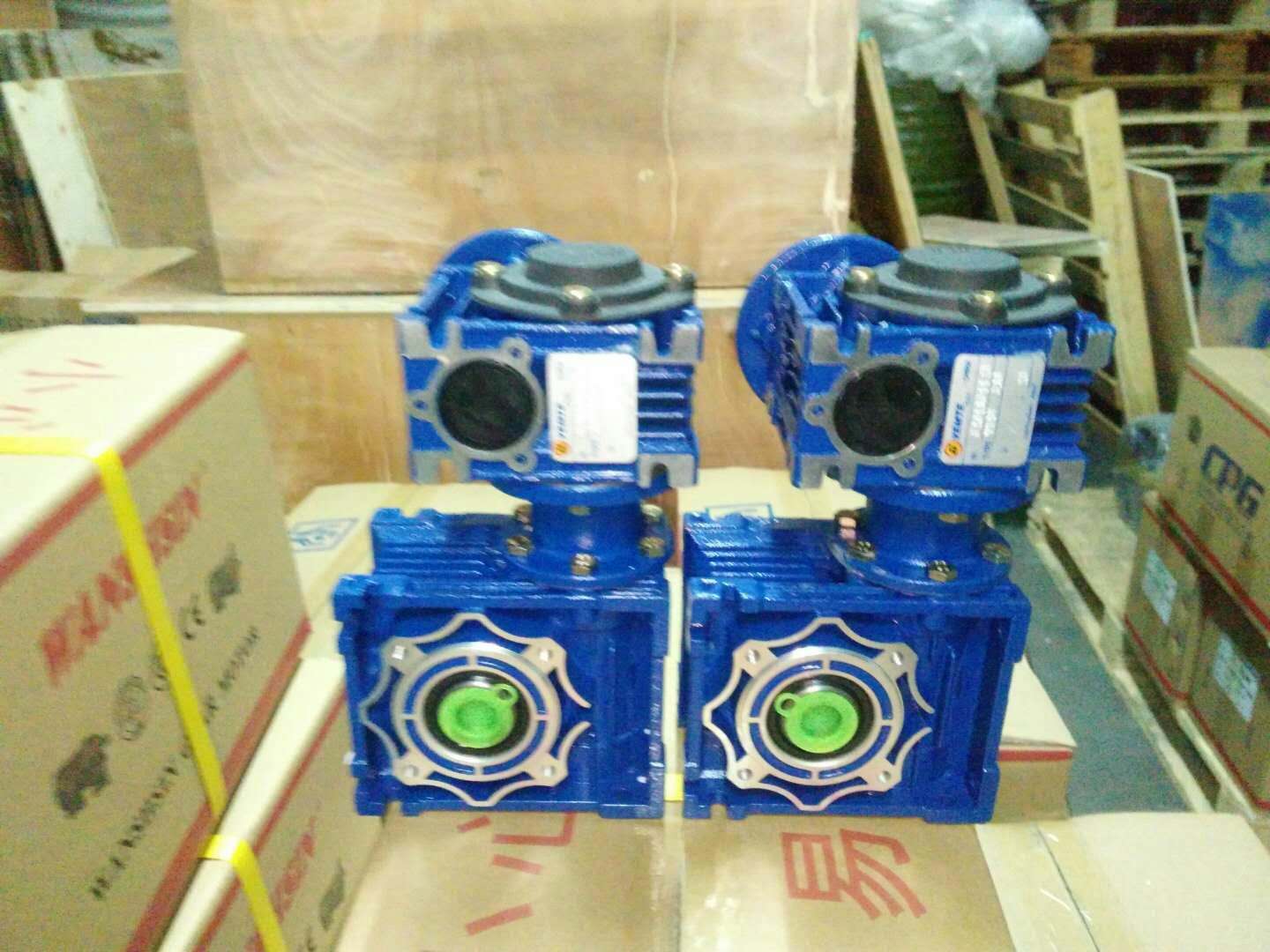 NMRV110減速機(jī),NMRV110150-Y71-0.37KW減速機(jī) NMRV110減速機(jī),NMRV110150-Y71-0.37KW減速機(jī)