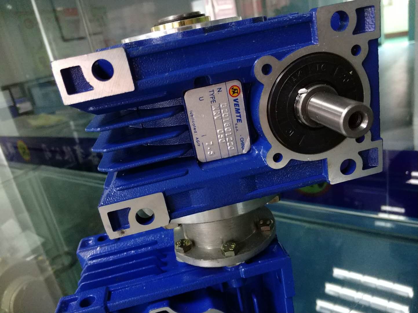 NMRV030減速機(jī),NMRV030040-Y100-2.2KW減速機(jī) NMRV030減速機(jī),NMRV030040-Y100-2.2KW減速機(jī)