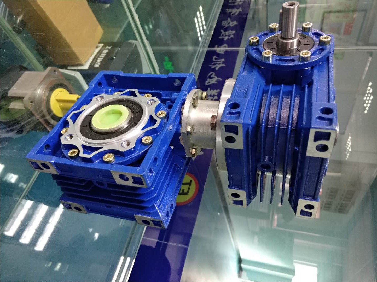 NMRV040減速機(jī),NMRV040-15-1.1KW減速機(jī) NMRV040減速機(jī),NMRV040-15-1.1KW減速機(jī)