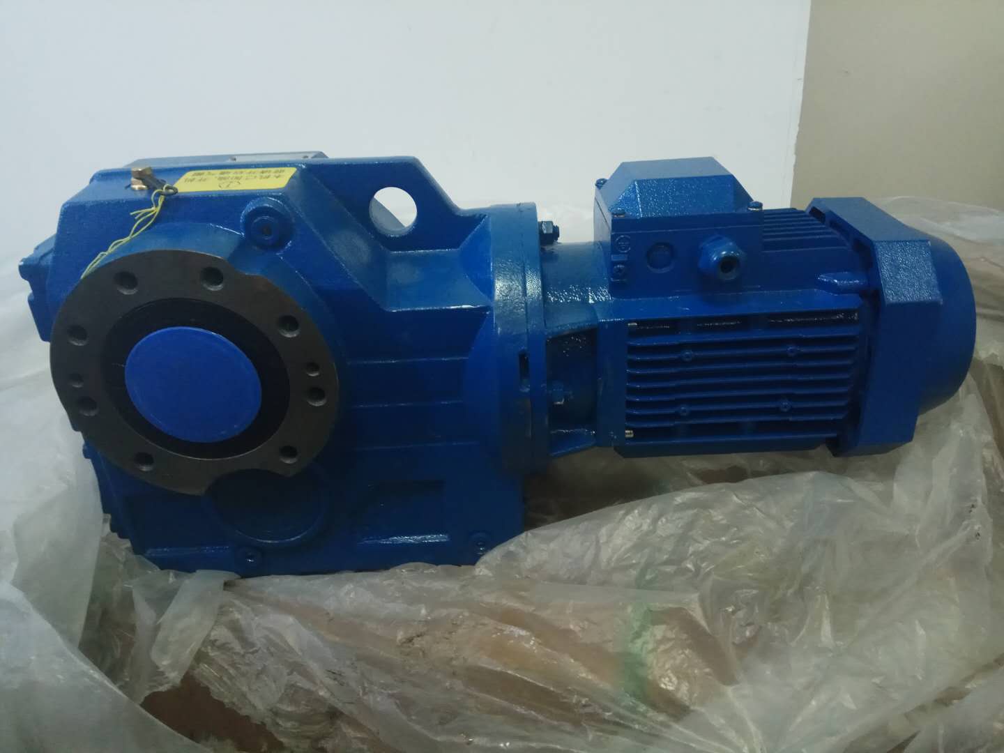 弗蘭德減速機(jī)選型資料樣本下載,弗蘭德減速機(jī),弗蘭德減速機(jī)樣本,弗蘭德減速機(jī)選型資料 弗蘭德減速機(jī)選型資料樣本下載,弗蘭德減速機(jī),弗蘭德減速機(jī)樣本,弗蘭德減速機(jī)選型資料