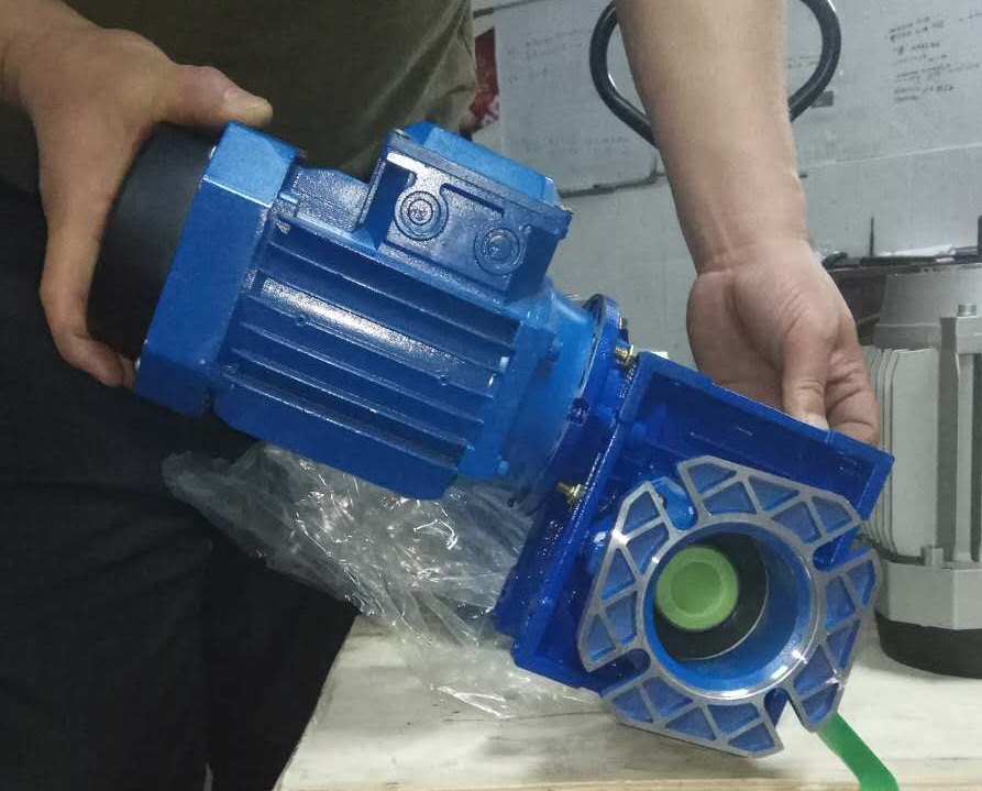 NMRV075110-400減速器,NMRV075減速機(jī),NMRV110減速機(jī) NMRV075110-400減速器,NMRV075減速機(jī),NMRV110減速機(jī)