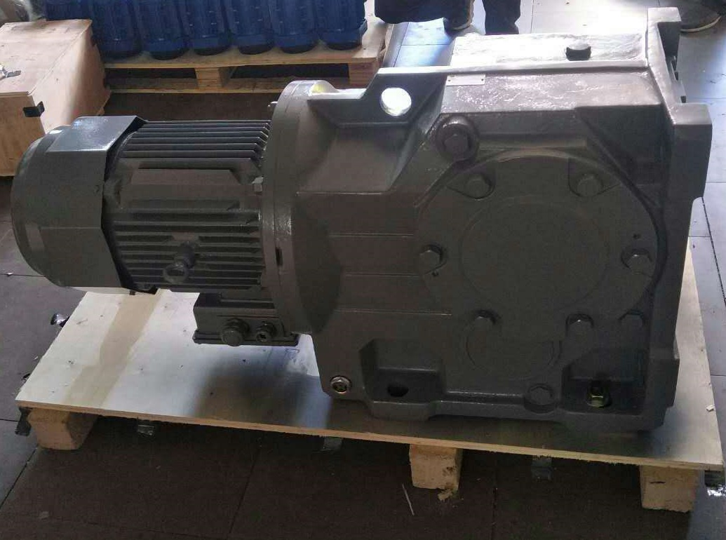 離心機(jī)減速機(jī),KAF87DRS90減速機(jī),K87減速機(jī) 離心機(jī)減速機(jī),KAF87DRS90減速機(jī),K87減速機(jī)