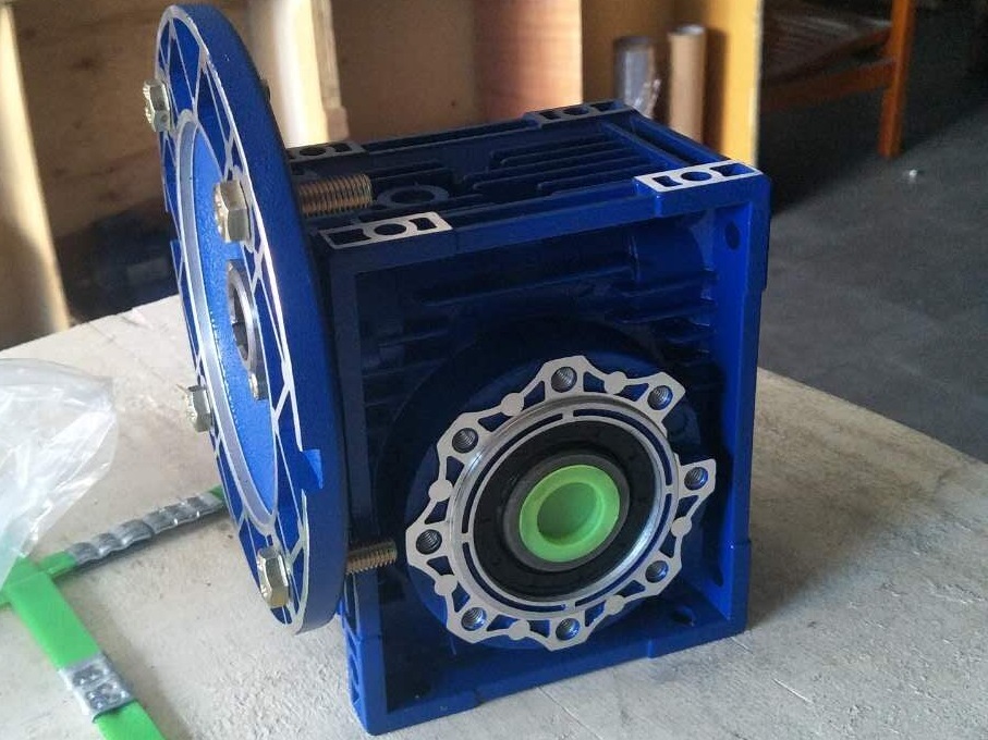 RV040減速機(jī),柱塞泵減速機(jī),NMRV040減速機(jī),蝸輪蝸桿減速機(jī) RV040減速機(jī),柱塞泵減速機(jī),NMRV040減速機(jī),蝸輪蝸桿減速機(jī)