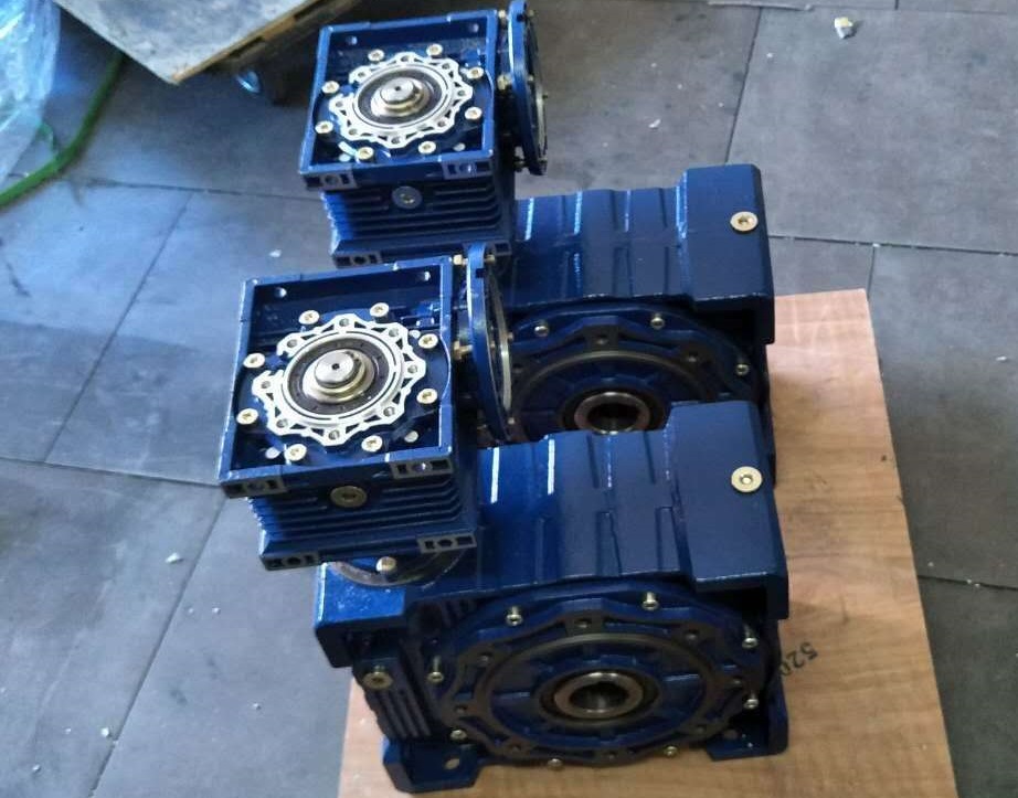 罐頭生產線減速機,NMRV090蝸輪蝸桿減速機,NMRV090減速機,蝸輪減速機 罐頭生產線減速機,NMRV090蝸輪蝸桿減速機,NMRV090減速機,蝸輪減速機