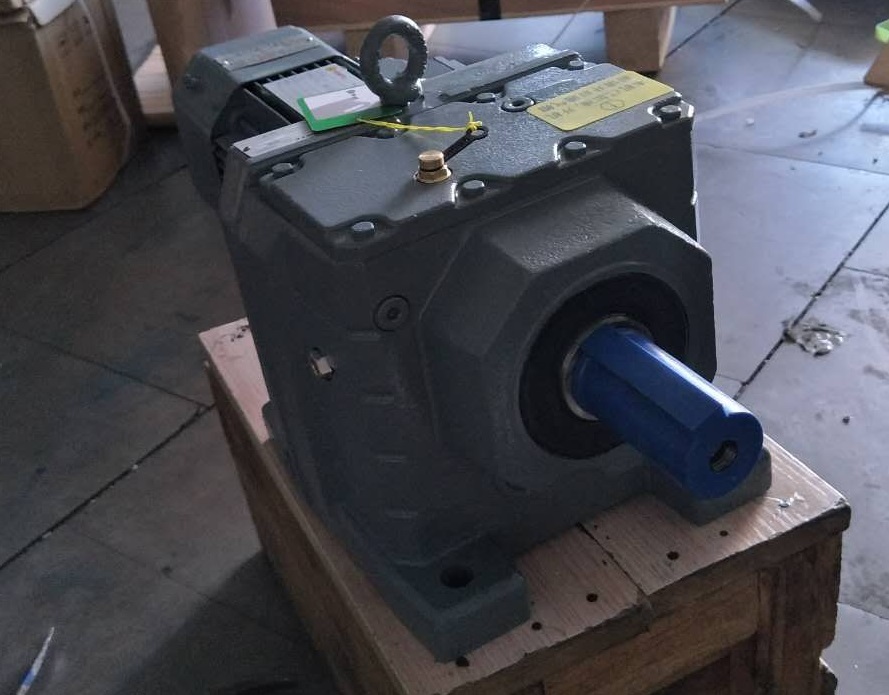 洗車機減速機,R47減速機,齒輪減速電機,齒輪減速機 洗車機減速機,R47減速機,齒輪減速電機,齒輪減速機