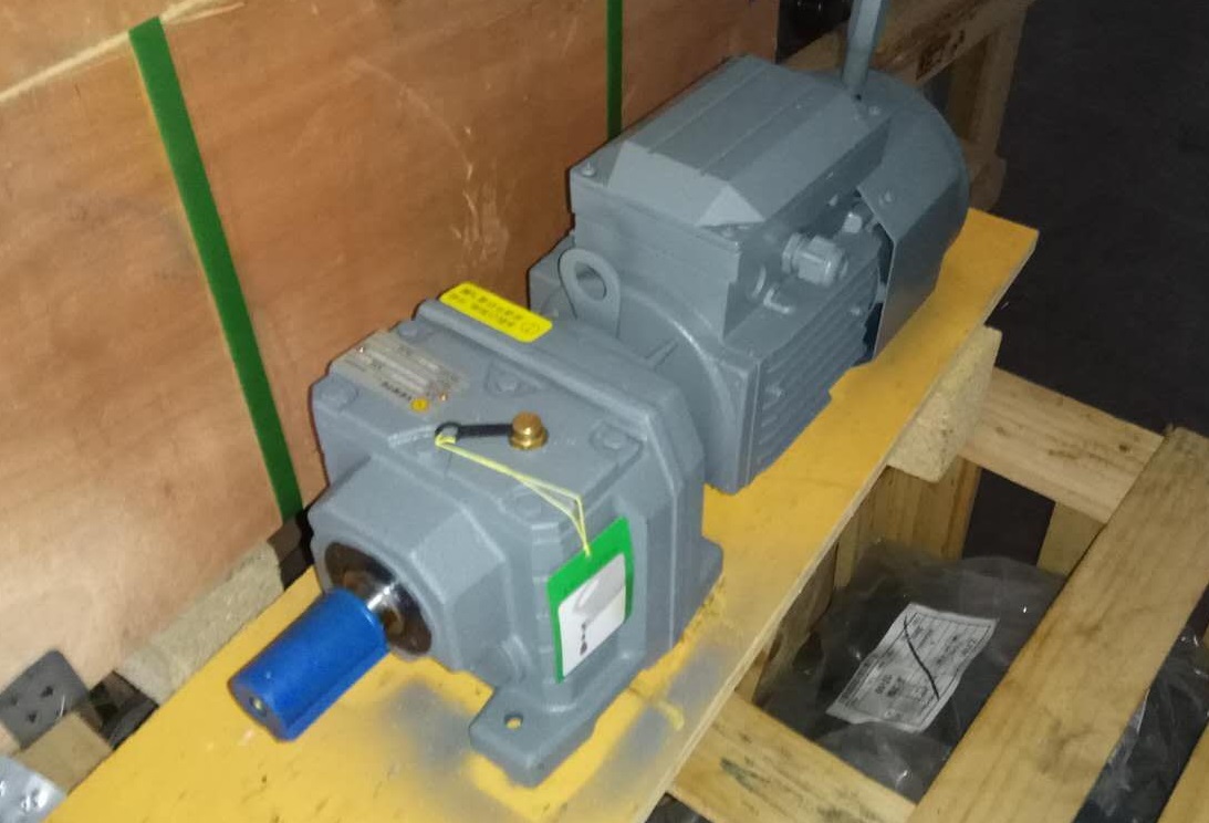 洗沙機(jī)減速機(jī),齒輪減速機(jī),減速機(jī)R27,R27DV63M4 洗沙機(jī)減速機(jī),齒輪減速機(jī),減速機(jī)R27,R27DV63M4