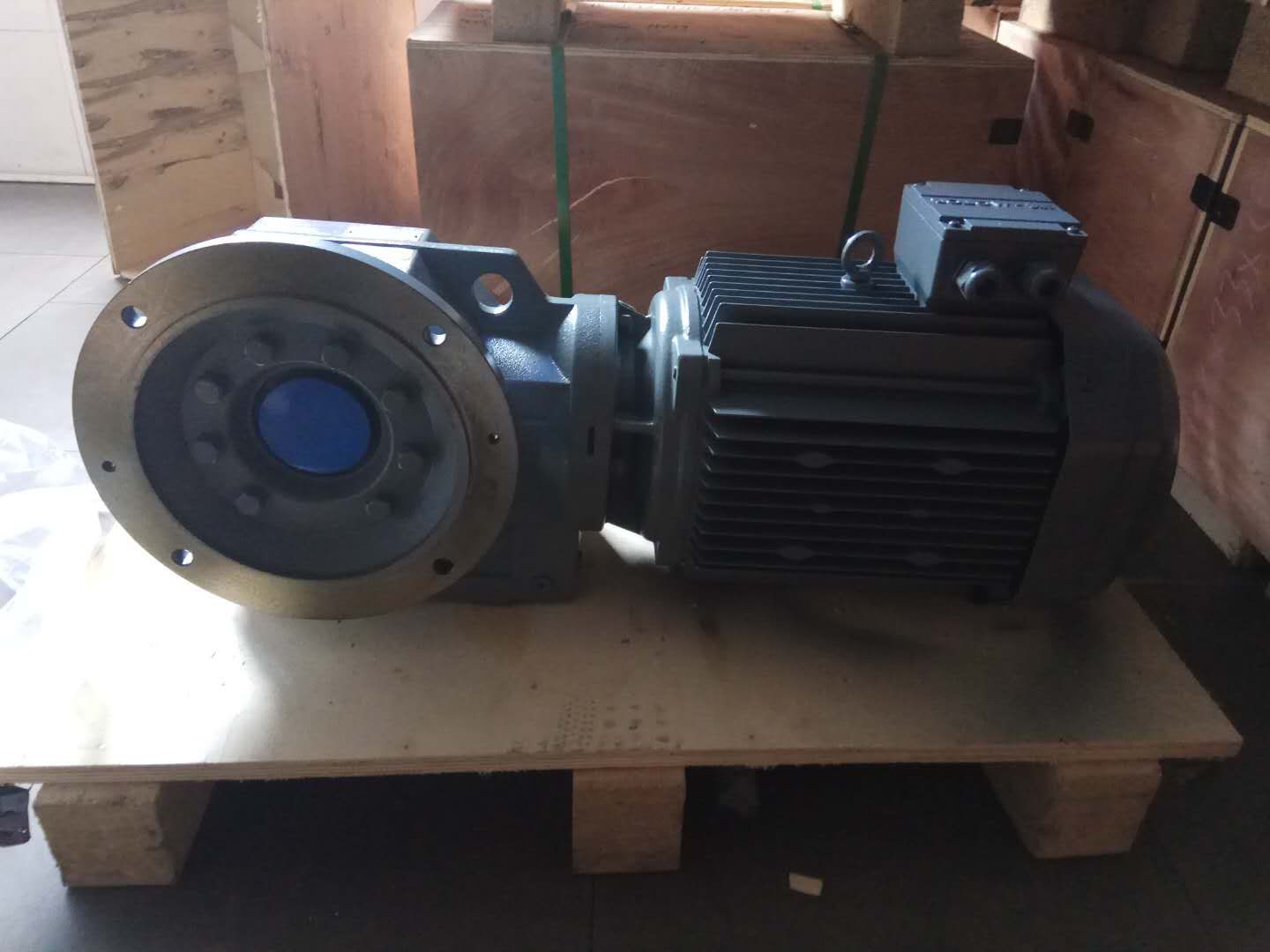 外圓磨減速機,齒輪減速機,減速機K87,K87Y71M4 外圓磨減速機,齒輪減速機,減速機K87,K87Y71M4