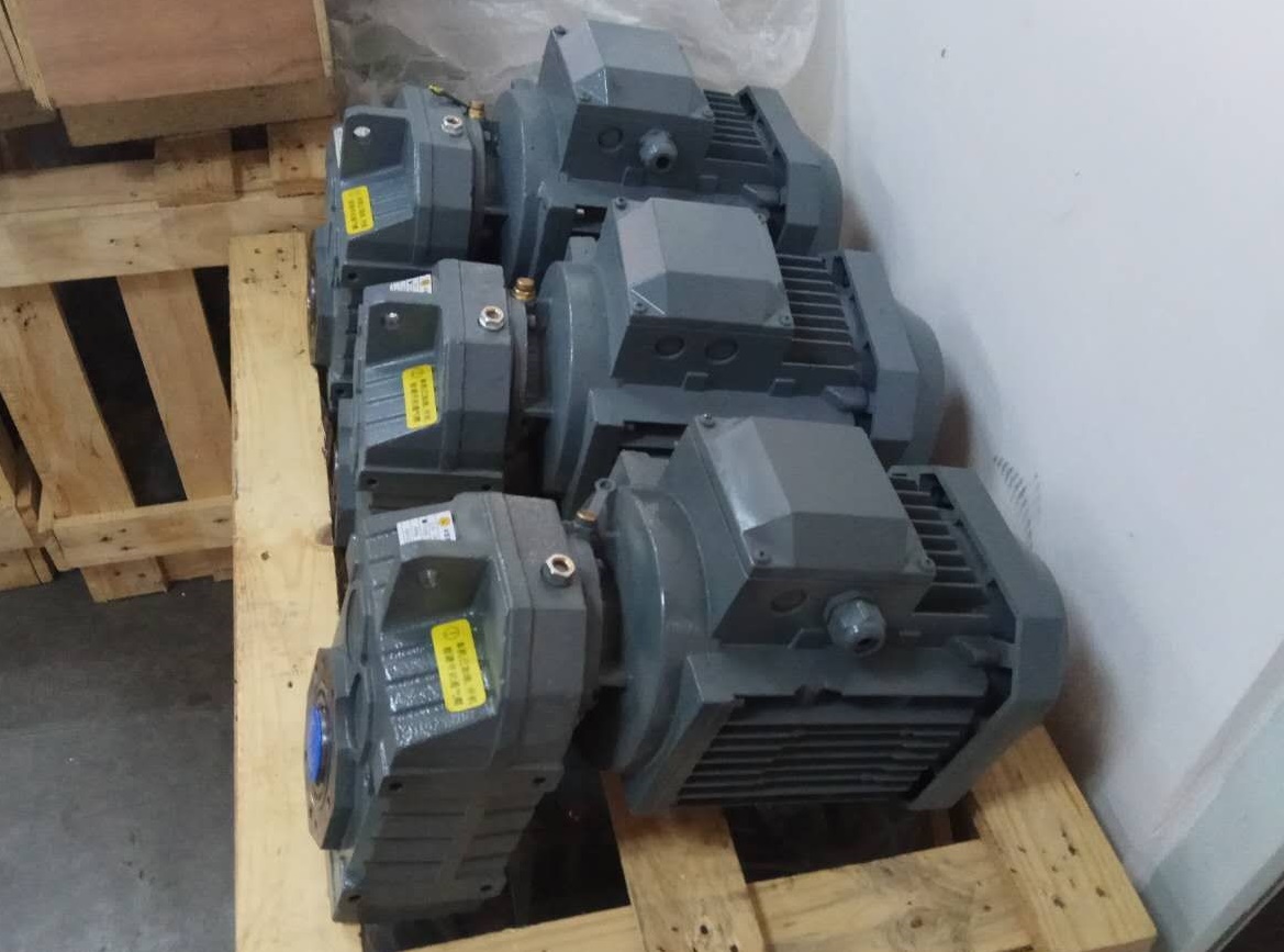 動力頭專機(jī)減速機(jī),齒輪減速電機(jī),減速機(jī)F97,F97DRE80M4 動力頭專機(jī)減速機(jī),齒輪減速電機(jī),減速機(jī)F97,F97DRE80M4