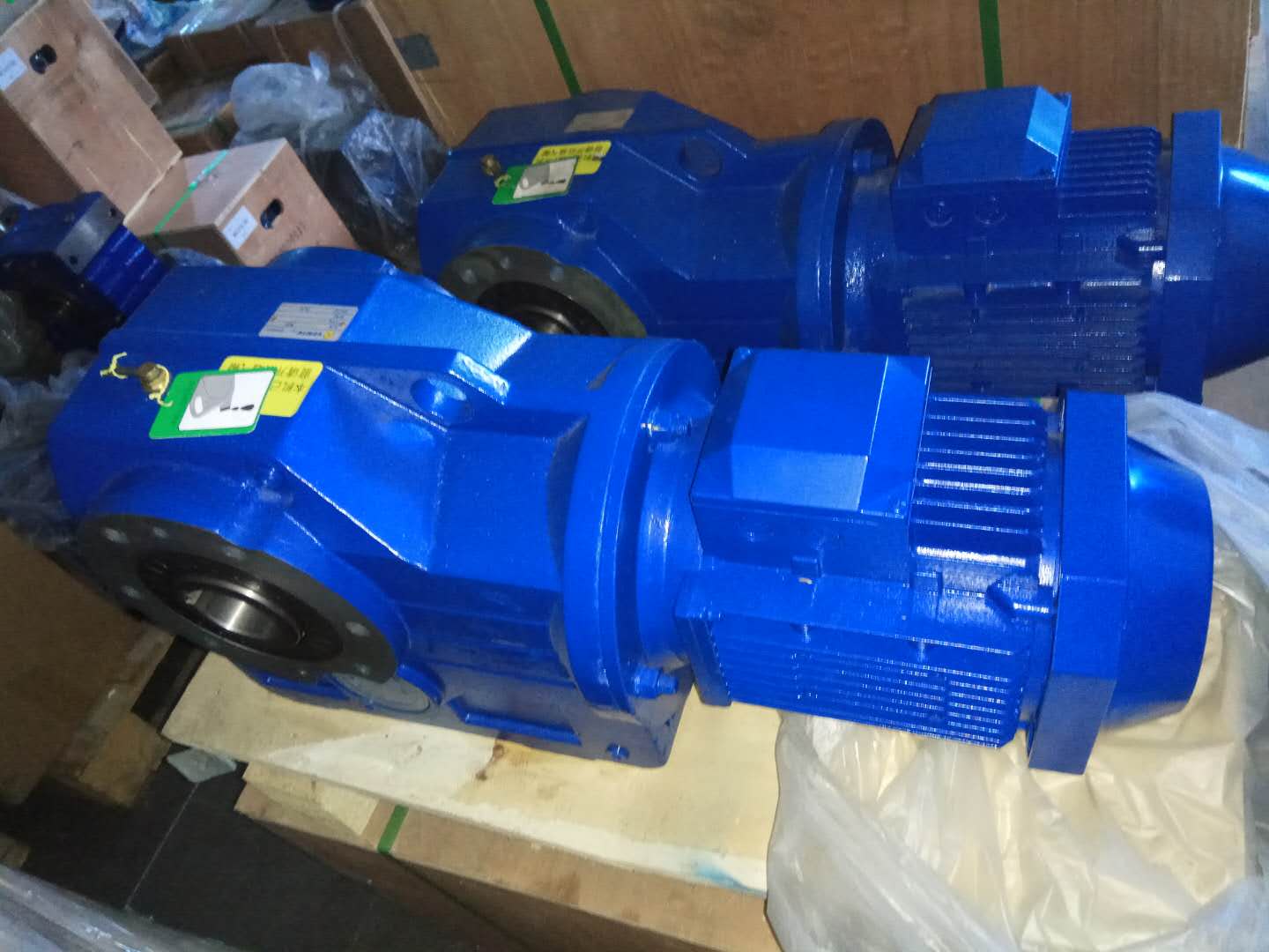 減速機(jī)K47DRS63M4 減速機(jī)K47DRS63M4