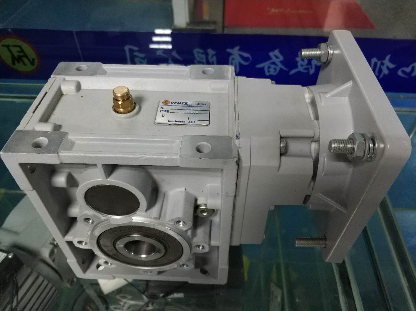 TKM減速機(jī),雙曲面減速機(jī),TKB減速機(jī),齒輪減速機(jī) TKM減速機(jī),雙曲面減速機(jī),TKB減速機(jī),齒輪減速機(jī)