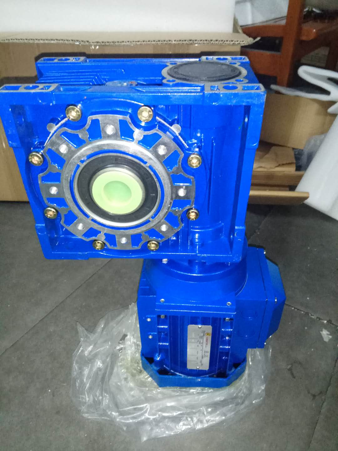 面膜機(jī)減速機(jī),渦輪減速機(jī),RV50減速機(jī),四大系列減速機(jī) 面膜機(jī)減速機(jī),渦輪減速機(jī),RV50減速機(jī),四大系列減速機(jī)