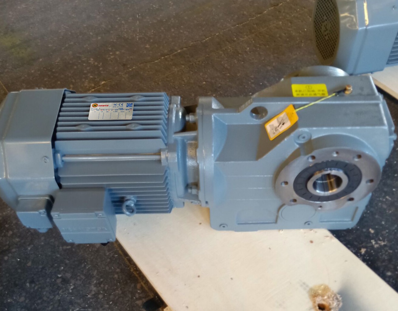 減速機KA87DV100M4 減速機KA87DV100M4