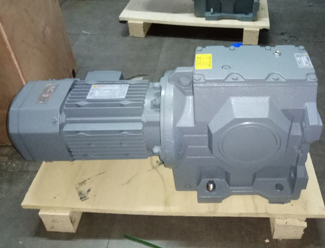 品聯(lián)減速機(jī) 品聯(lián)減速機(jī)