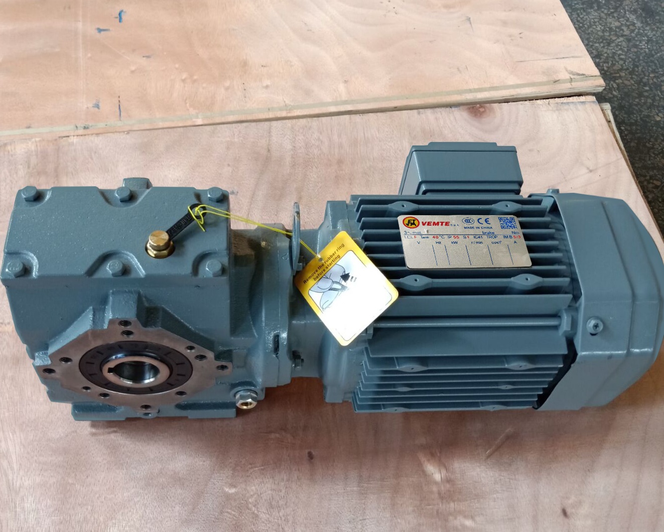 減速機(jī)SA57DV90M4 減速機(jī)SA57DV90M4