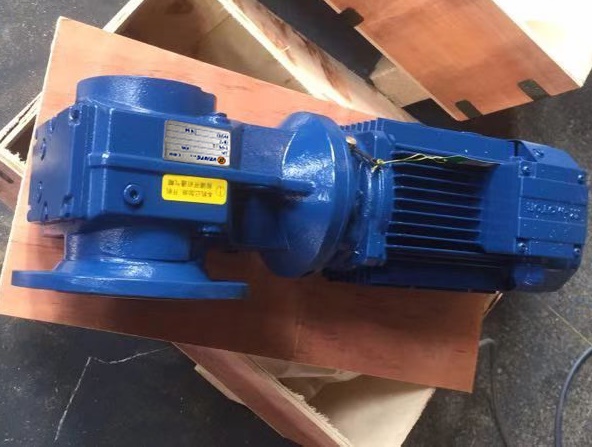 正反轉(zhuǎn)減速機(jī) 正反轉(zhuǎn)減速機(jī)