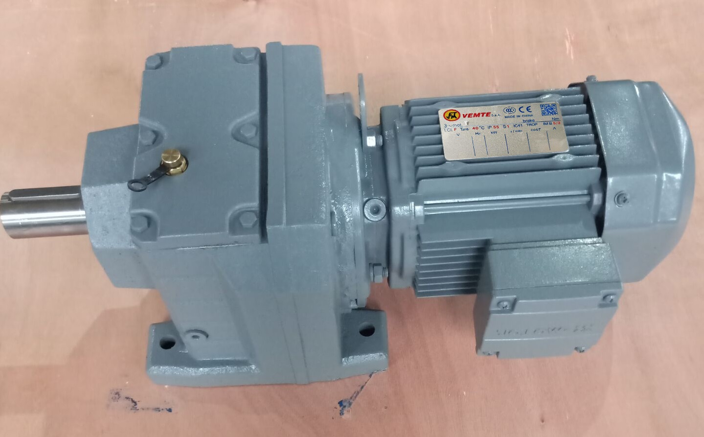 GR107Y180L4,22KW減速機(jī),攪拌器減速機(jī),齒輪減速機(jī) GR107Y180L4,22KW減速機(jī),攪拌器減速機(jī),齒輪減速機(jī)