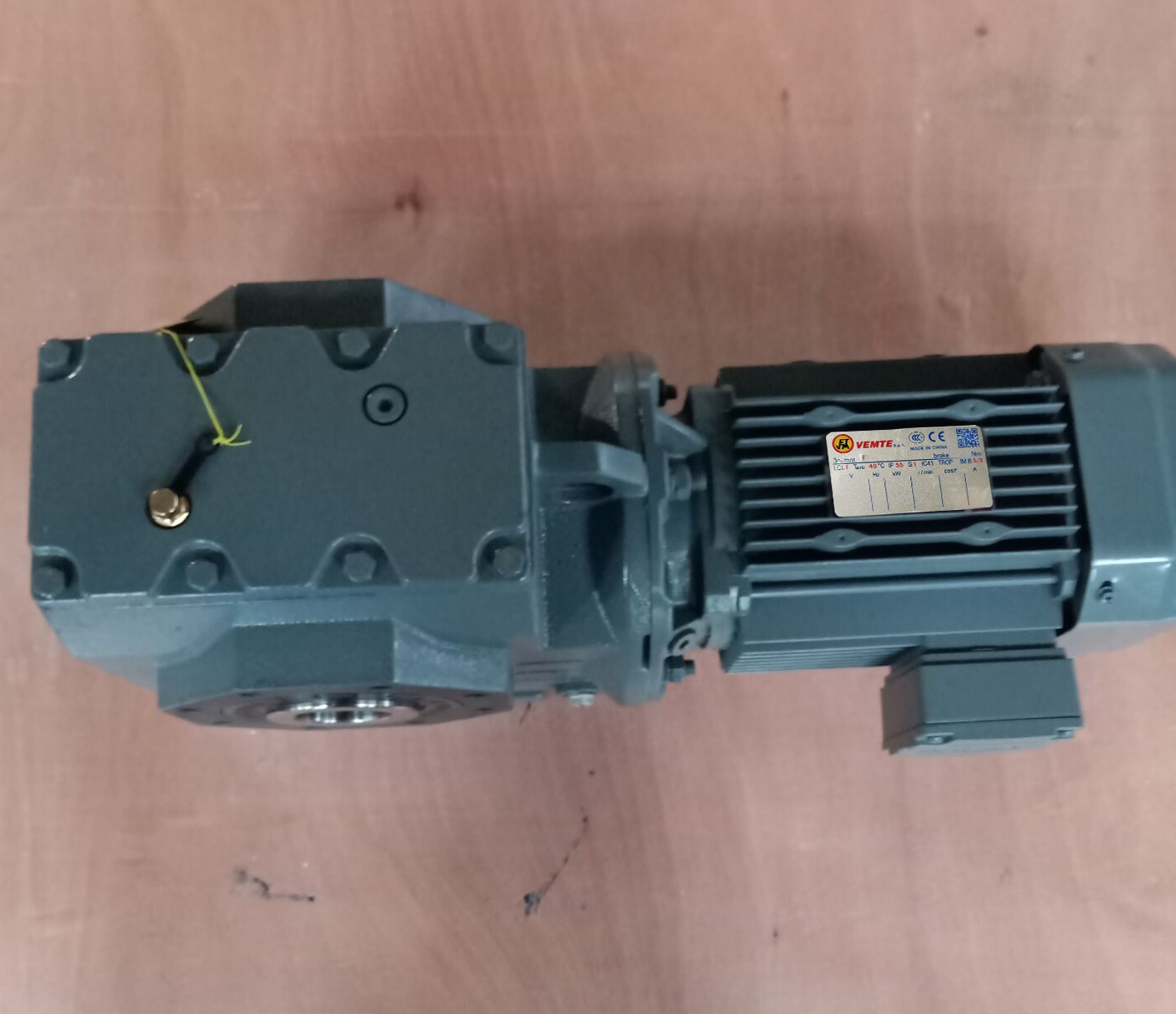 減速機(jī)SA57Y100M4 減速機(jī)SA57Y100M4