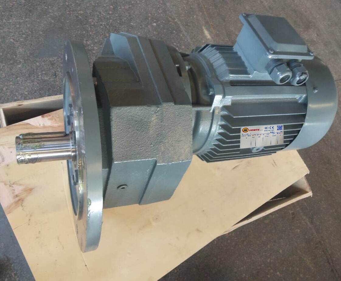 立式減速機(jī) 立式減速機(jī)