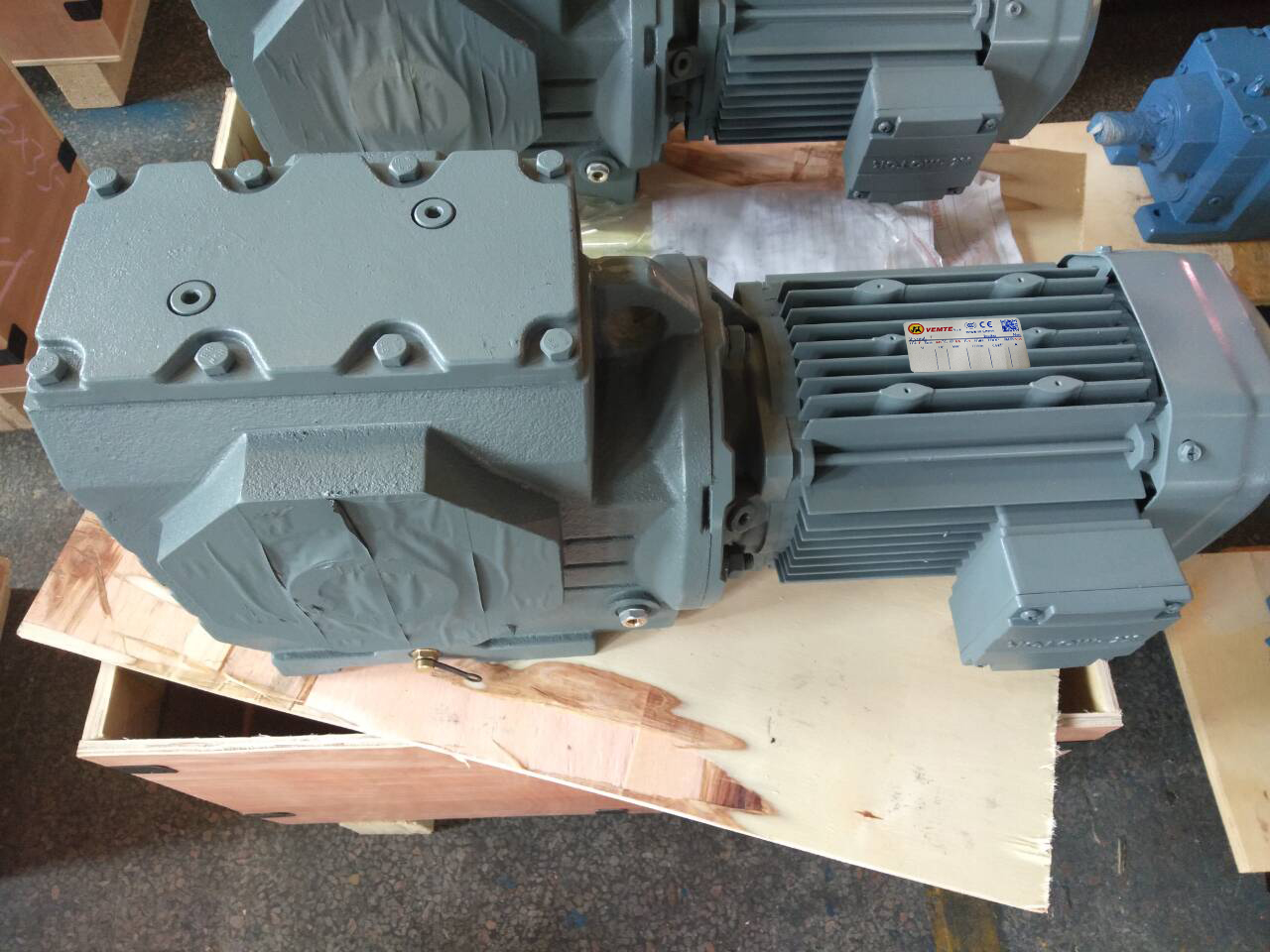 1.5KW減速機,伺服減速電機,渦輪減速機,伺服電機選型 1.5KW減速機,伺服減速電機,渦輪減速機,伺服電機選型