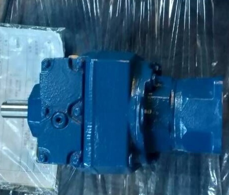 750伺服電機(jī)配同軸減速機(jī) 750伺服電機(jī)配同軸減速機(jī)