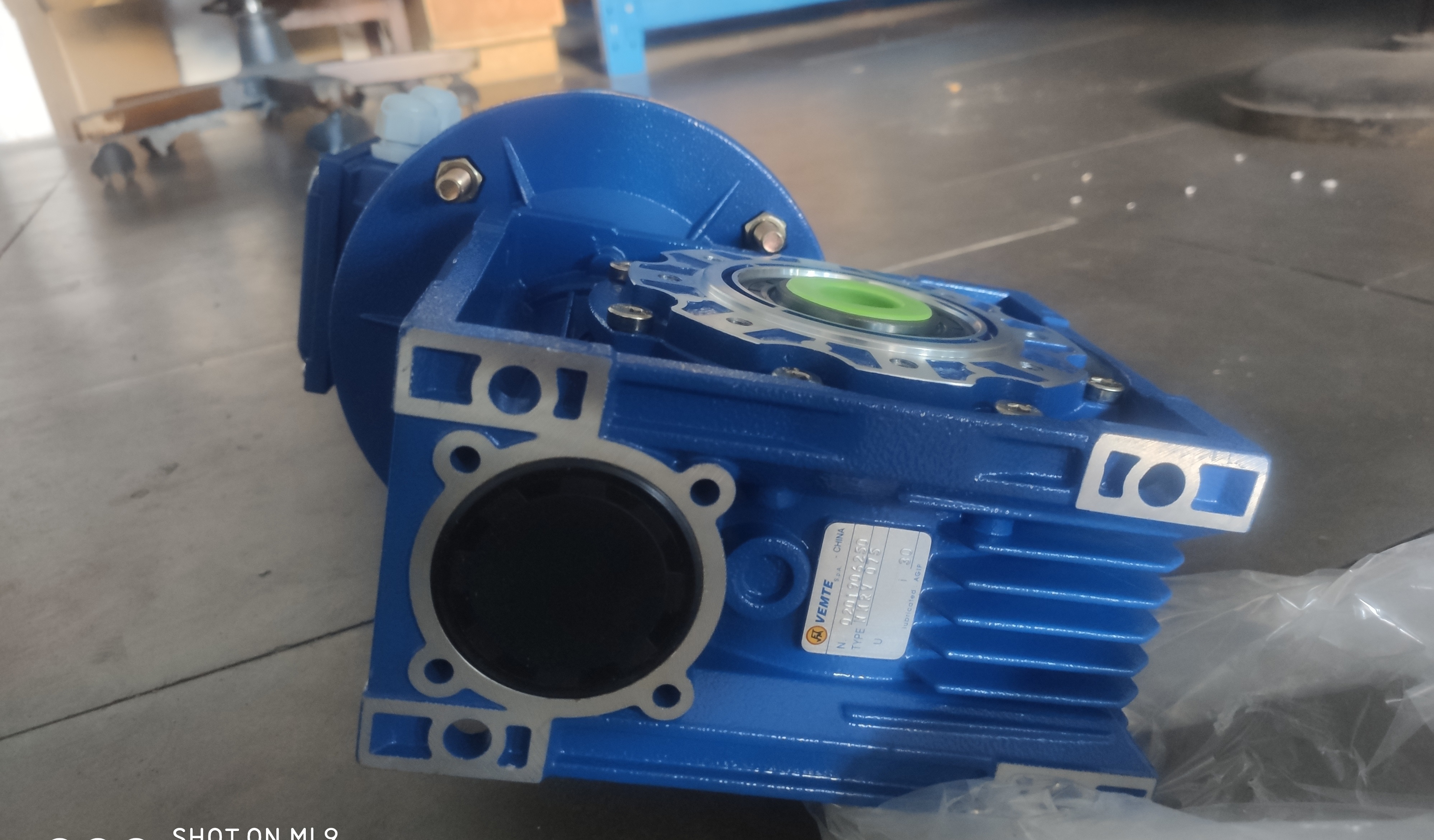 石磨減速機(jī),,蝸輪蝸桿減速機(jī),400W減速機(jī),40轉(zhuǎn)減速機(jī),NMRV減速機(jī) 石磨減速機(jī),,蝸輪蝸桿減速機(jī),400W減速機(jī),40轉(zhuǎn)減速機(jī),NMRV減速機(jī)