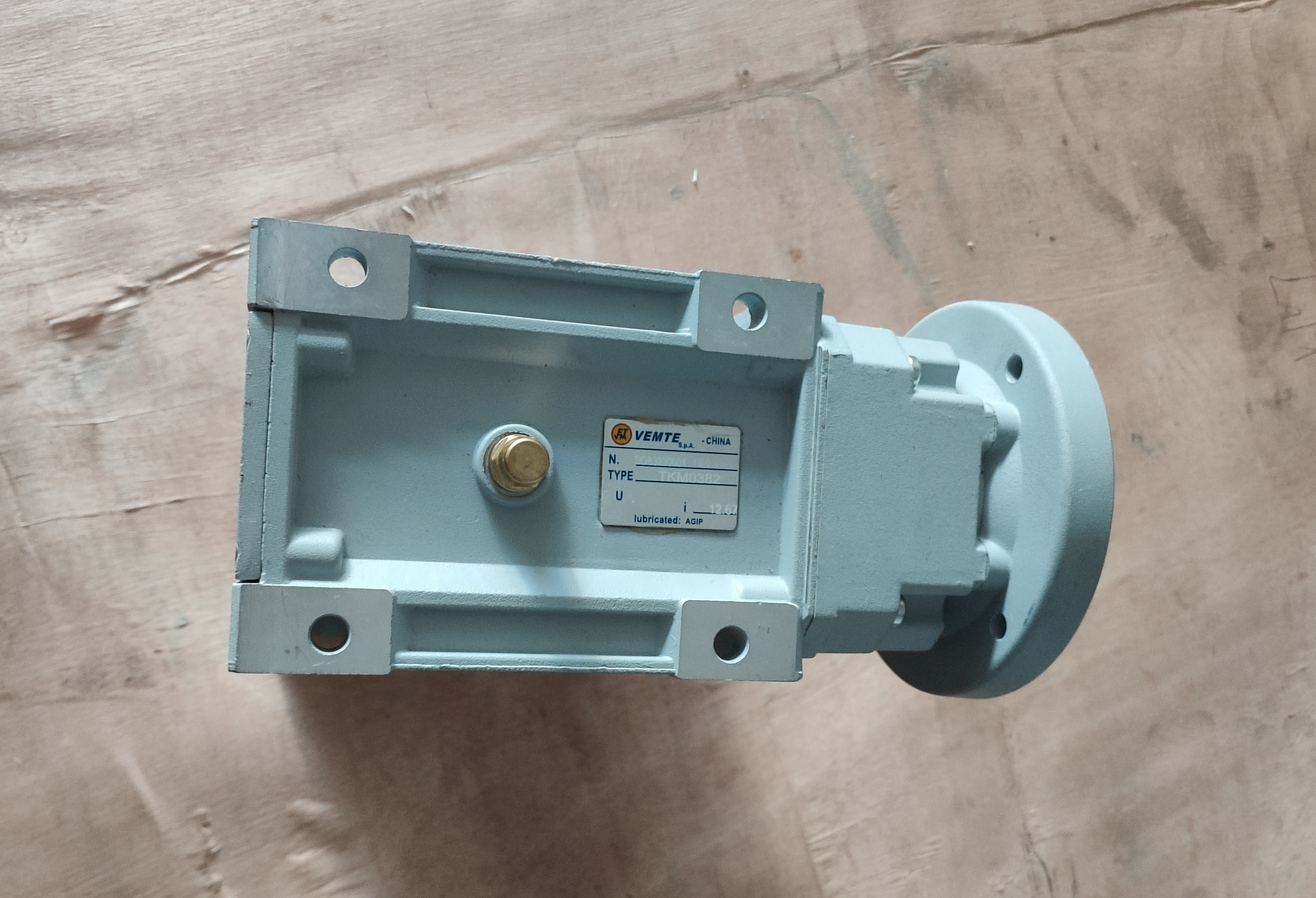 切割機(jī)減速機(jī),雙曲面減速機(jī),1.1KW硬齒面減速機(jī),TKM減速機(jī) 切割機(jī)減速機(jī),雙曲面減速機(jī),1.1KW硬齒面減速機(jī),TKM減速機(jī)