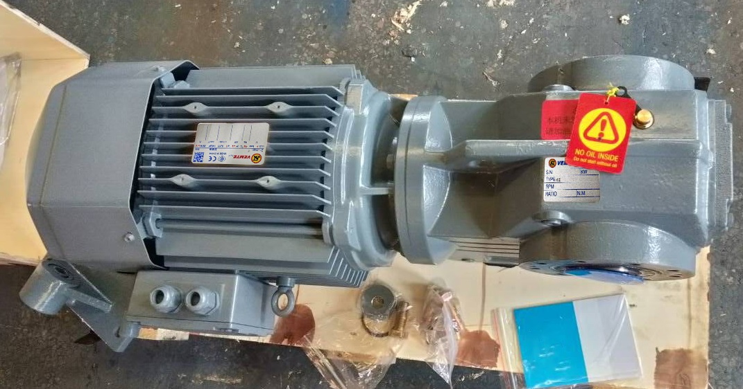 變位機減速機,KA47減速機,1.5KW電機減速器,中空直角減速機 變位機減速機,KA47減速機,1.5KW電機減速器,中空直角減速機