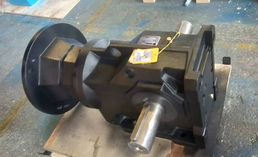 軸入減速機,雙出軸減速機,AB軸減速機,兩側(cè)輸出減速機 軸入減速機,雙出軸減速機,AB軸減速機,兩側(cè)輸出減速機