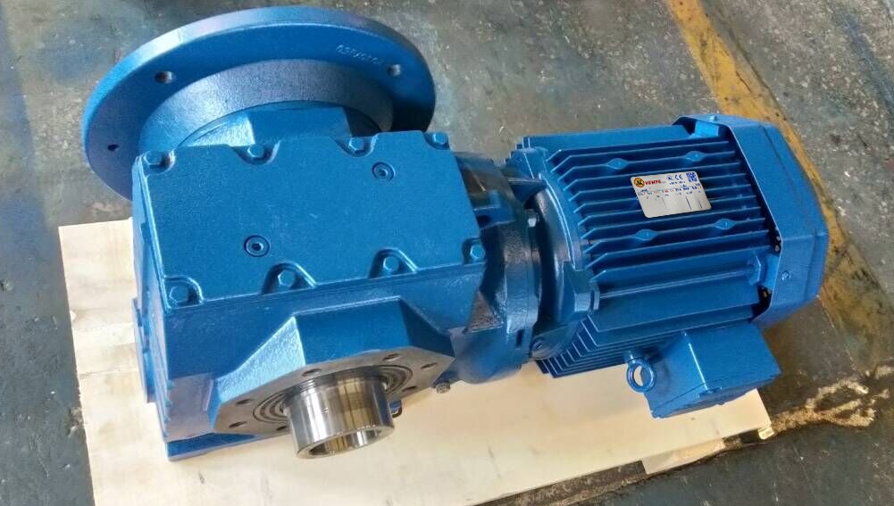 輸送機(jī)減速機(jī),齒輪減速機(jī),蝸輪減速機(jī),直角減速機(jī),小型減速機(jī) 輸送機(jī)減速機(jī),齒輪減速機(jī),蝸輪減速機(jī),直角減速機(jī),小型減速機(jī)