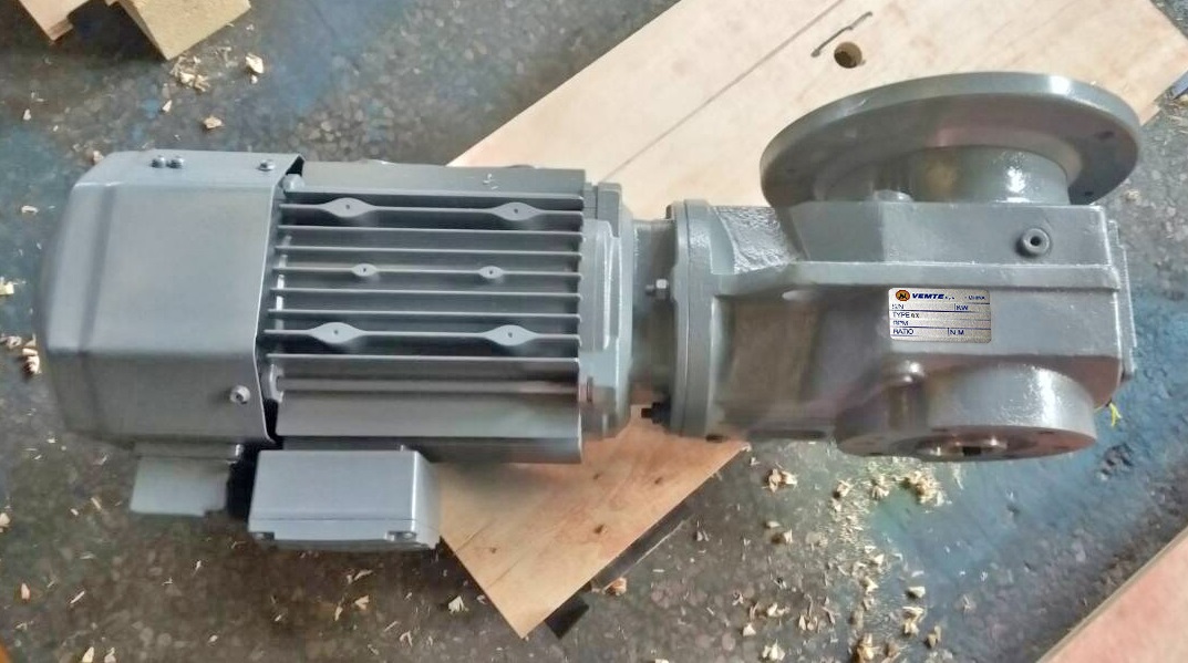 正反轉(zhuǎn)減速機(jī),500W調(diào)速減速機(jī) 正反轉(zhuǎn)減速機(jī),500W調(diào)速減速機(jī)