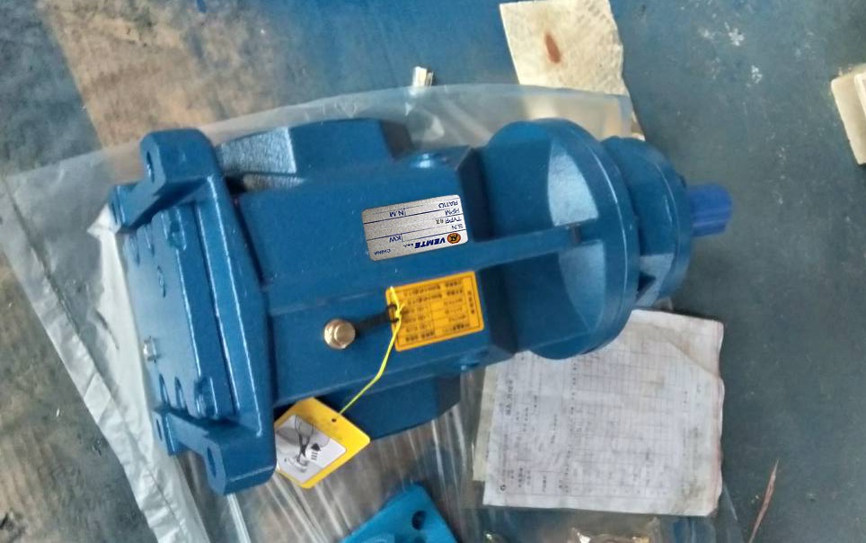 11KW減速機(jī),K系列錐齒輪直角減速機(jī) 11KW減速機(jī),K系列錐齒輪直角減速機(jī)