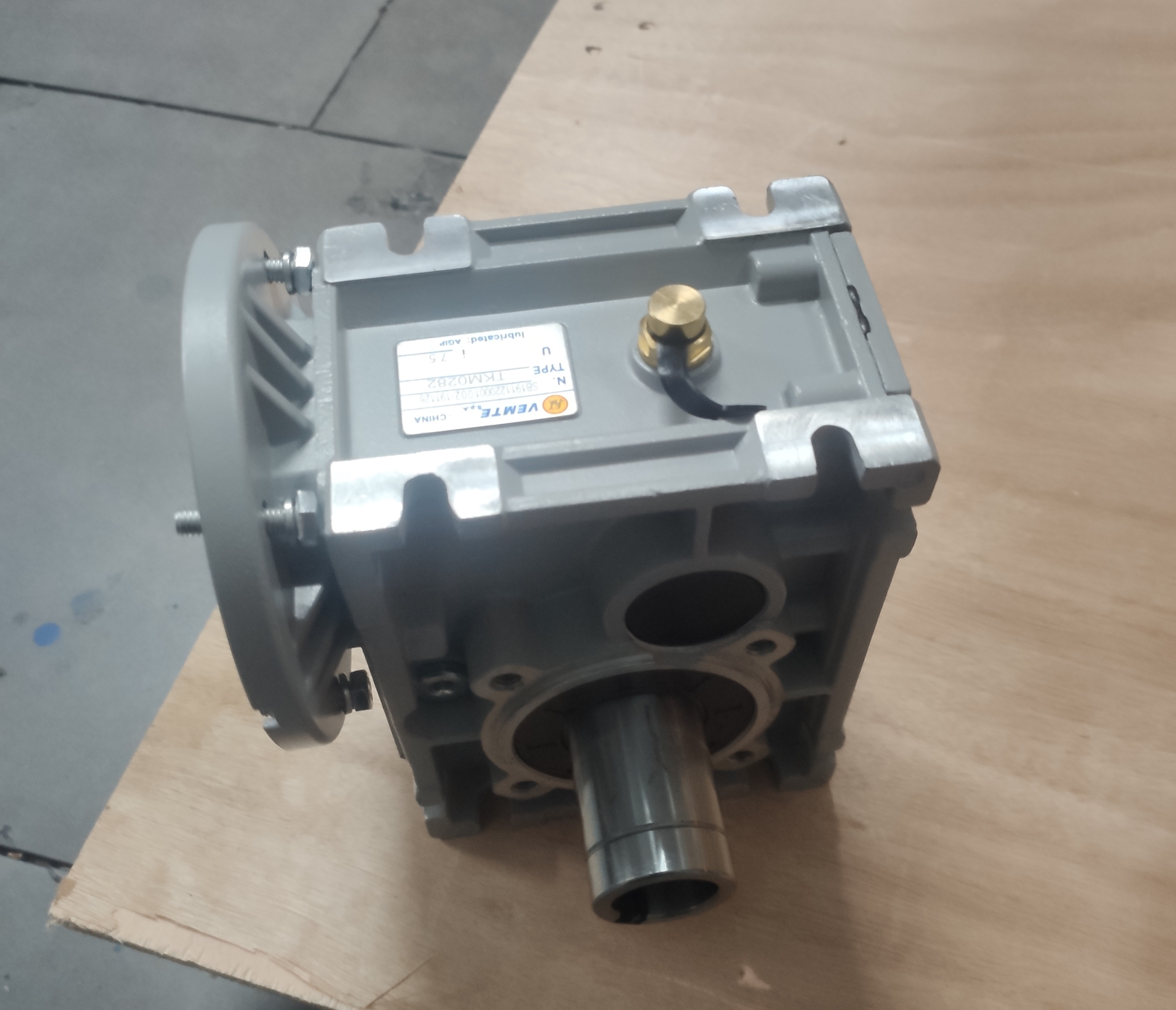 帶自鎖功能的減速機,鏈輪傳動減速器 帶自鎖功能的減速機,鏈輪傳動減速器