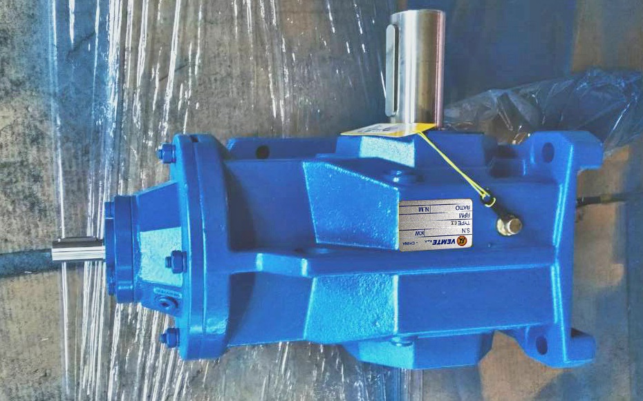 輸送設(shè)備減速機(jī),直角減速機(jī),傘齒輪減速電機(jī),傳送帶減速機(jī) 輸送設(shè)備減速機(jī),直角減速機(jī),傘齒輪減速電機(jī),傳送帶減速機(jī)