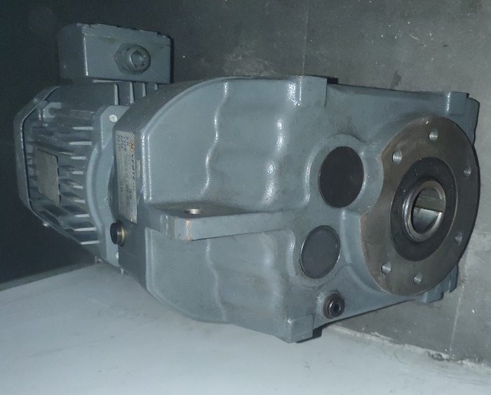 電機(jī)含減速機(jī) 電機(jī)含減速機(jī)