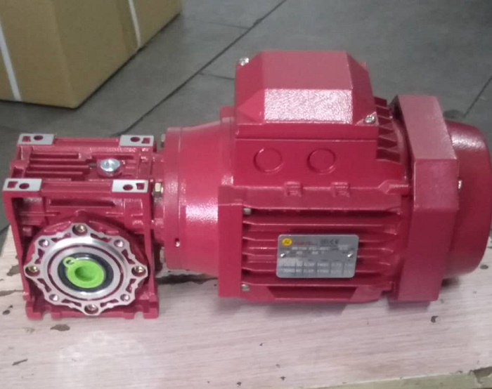 高精度蝸輪蝸桿減速機(jī) 高精度蝸輪蝸桿減速機(jī)