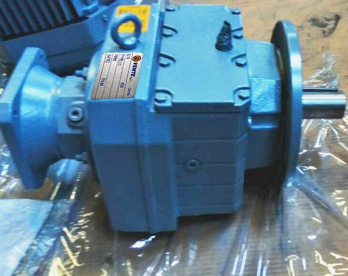 4KW電機(jī)減速機(jī) 4KW電機(jī)減速機(jī)