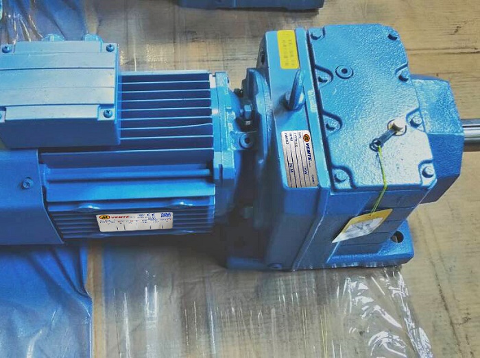 每分鐘16轉(zhuǎn)減速機(jī) 每分鐘16轉(zhuǎn)減速機(jī)