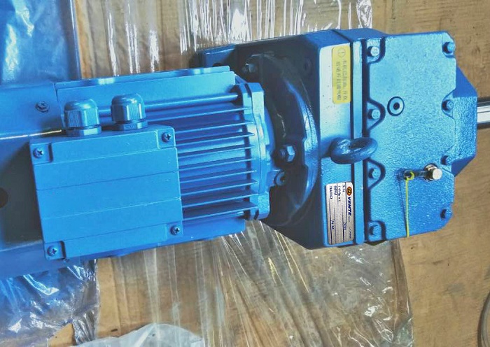 飛球減速機(jī) 飛球減速機(jī)