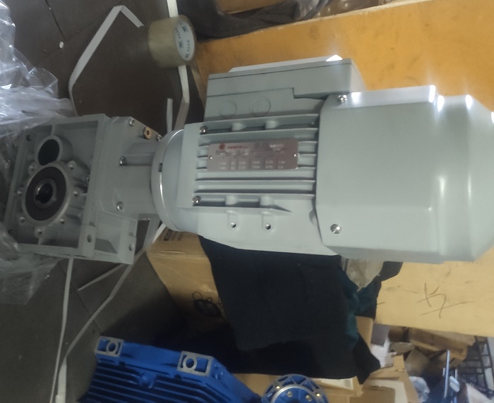 小型TKM雙曲面減速機(jī) 小型TKM雙曲面減速機(jī)