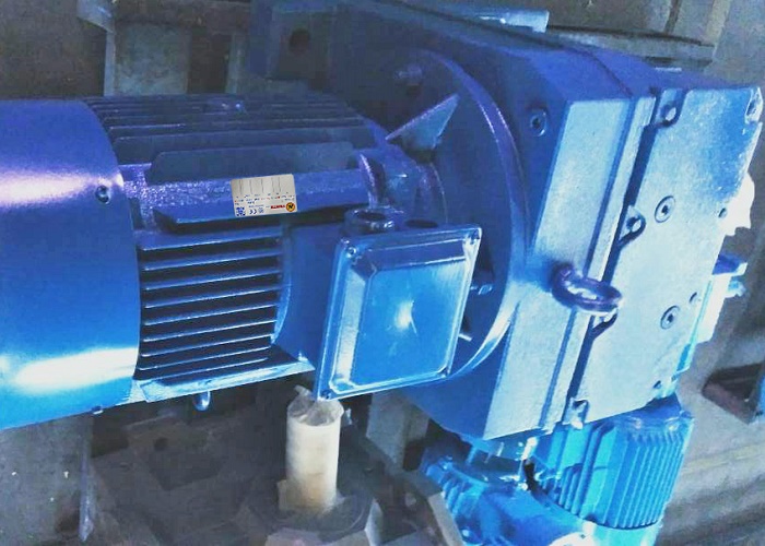 電機(jī)減速機(jī)一體式 電機(jī)減速機(jī)一體式