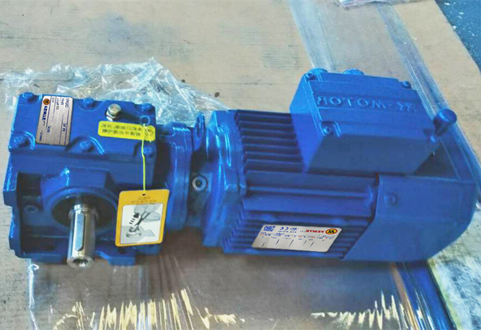 平移5.5T負(fù)載減速機(jī) 平移5.5T負(fù)載減速機(jī)