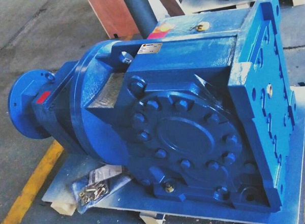 帶動50噸負載減速機 帶動50噸負載減速機