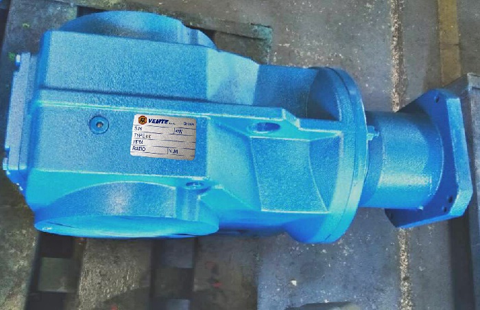 負(fù)載12噸減速機 負(fù)載12噸減速機